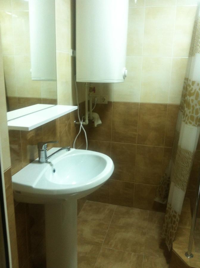 Vacation Home On Krasnomayakskaya 36 Σουχούμι Εξωτερικό φωτογραφία
